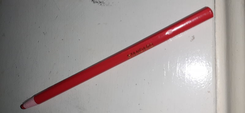 1 x Kleermakerskrijt - potlood - stof - rood