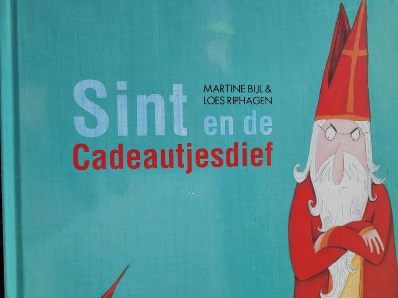 Sintboek - Sint en de cadeautjesdief