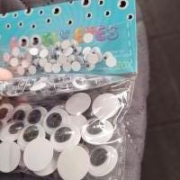 Wiebeloogjes 3 maten zwart wit