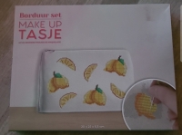 Borduurset- Make-up tasje- citroenen