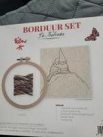 Borduurset- De Kabouter met vogel
